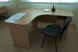 Стол учителя угловой с тумбой с закругленными углами