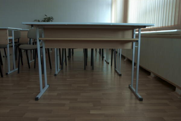 Стол с полкой МТ 01-4