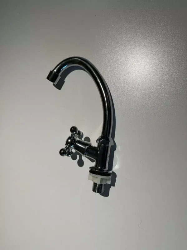 Кран для стола в кабинет химии Кран для стола в кабинет химии