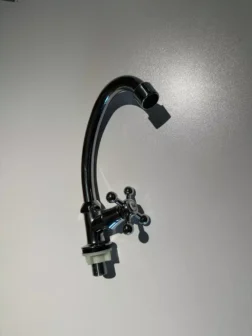 Кран однорожковый для лабораторного стола