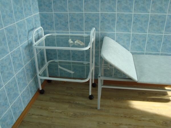 Кушетка с регулируемым подголовником