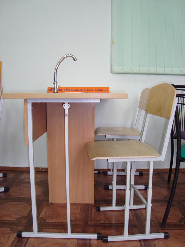 Стол для кабинета химии