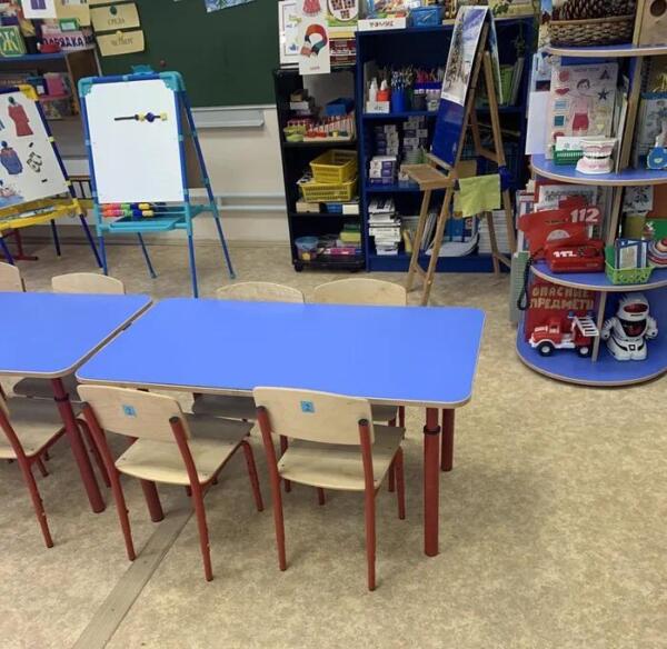 Стол детский регулируемый по высоте