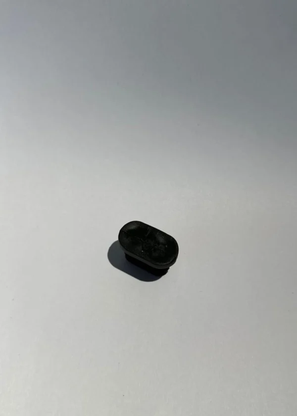 Заглушка пластиковая внутренняя 30х15-2