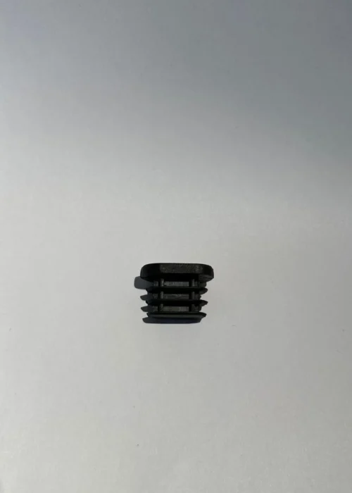 Заглушка пластиковая внутренняя 30х15 2