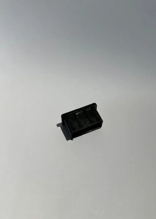 Заглушка пластиковая внутренняя 40х20 мм