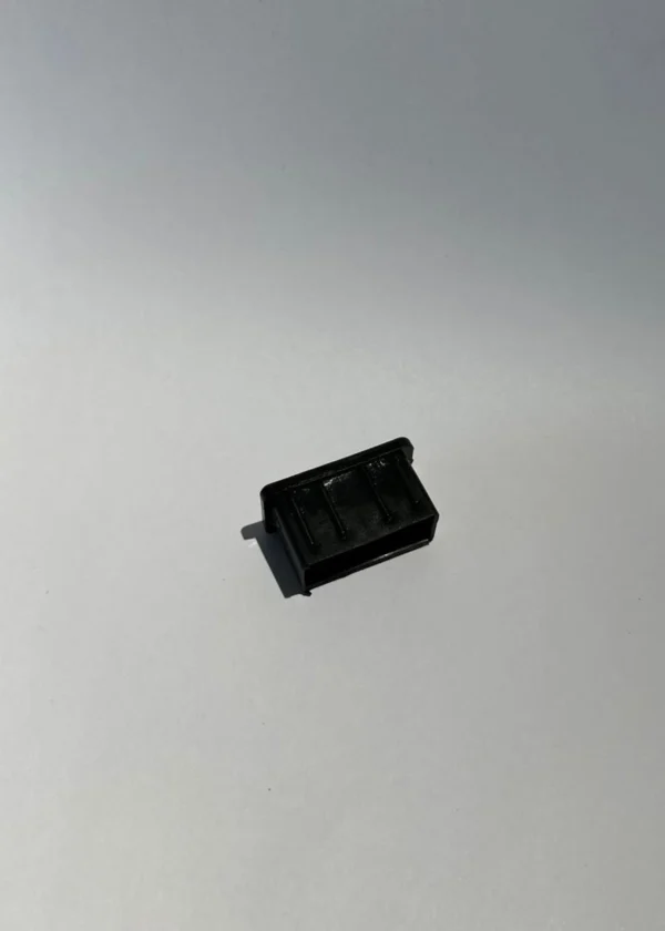 Заглушка пластиковая внутренняя 40х20 мм