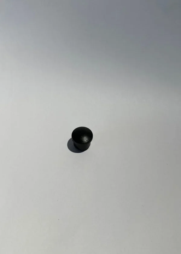 Заглушка пластиковая внутренняя D 18 мм 2 Заглушка пластиковая внутренняя D 18 мм 2